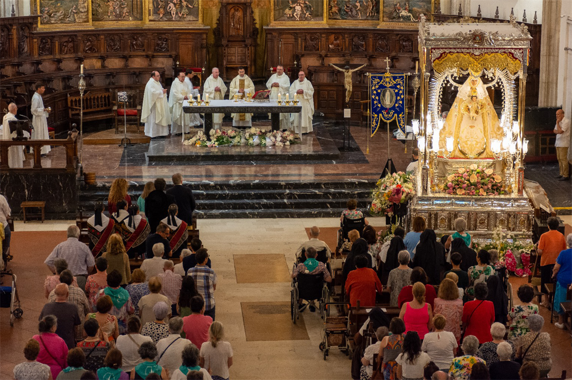 Una caravana blanca de esperanza